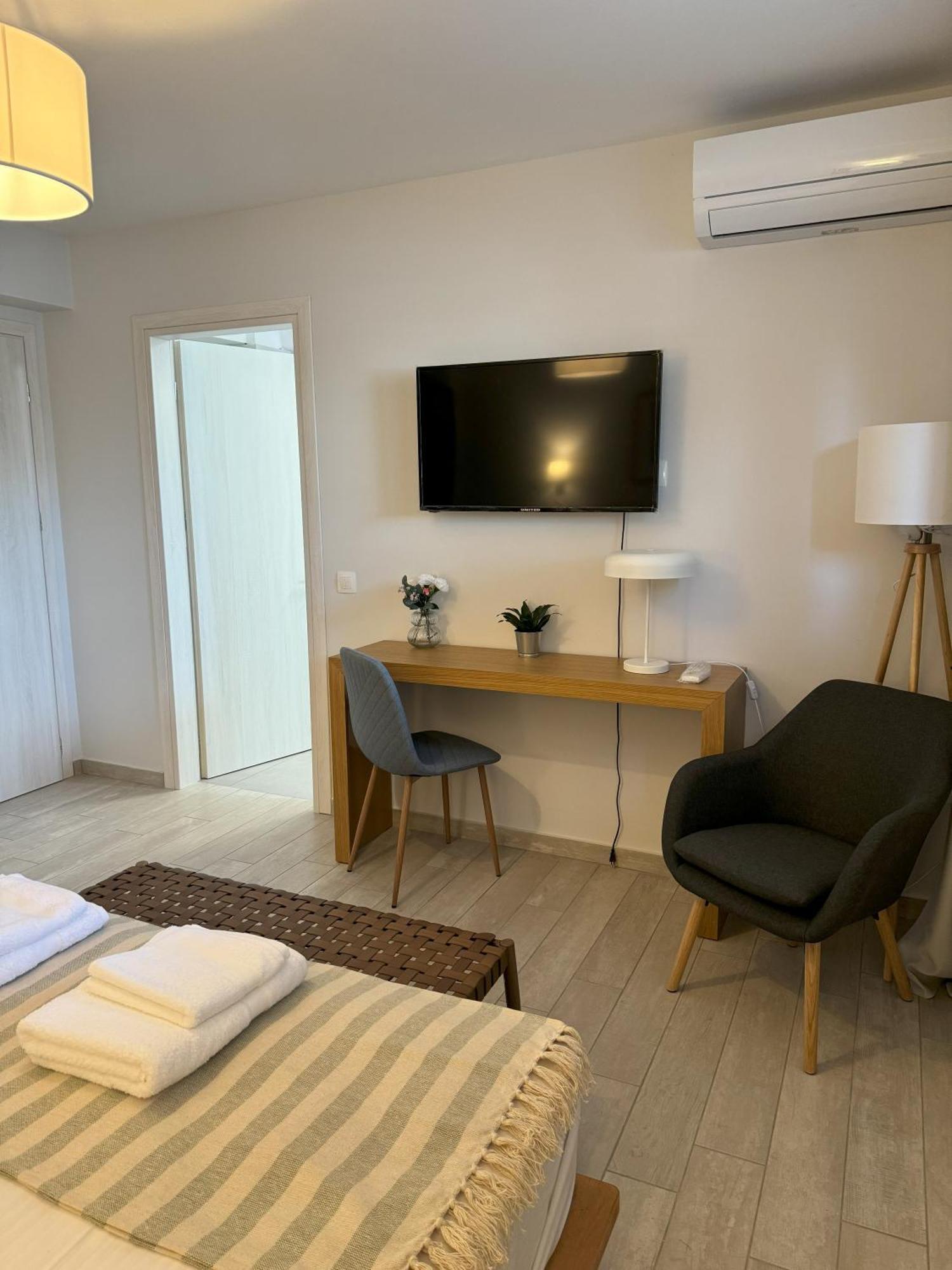 Acra Melia Apartment Palaiontsiflikion Luaran gambar