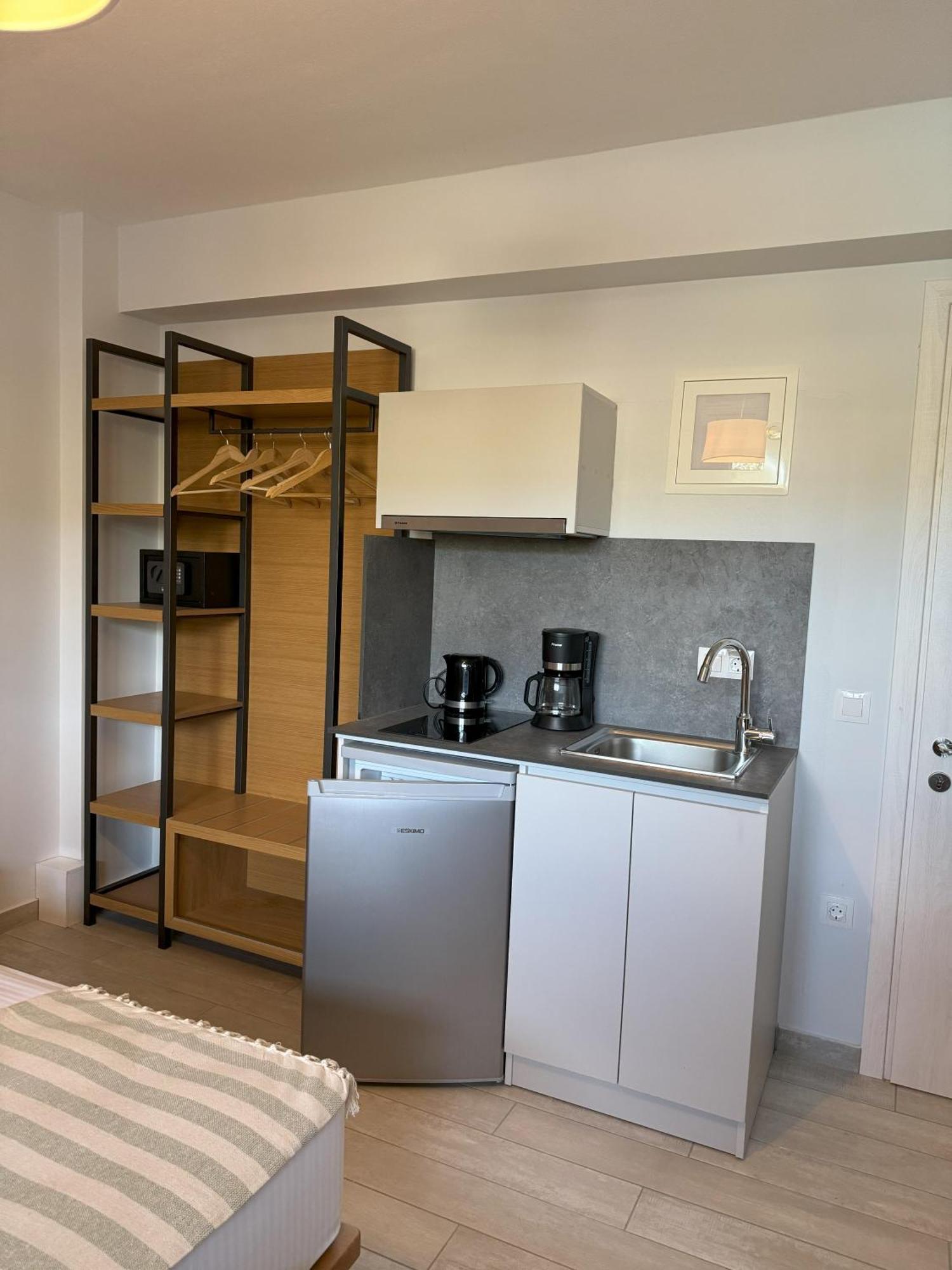Acra Melia Apartment Palaiontsiflikion Luaran gambar