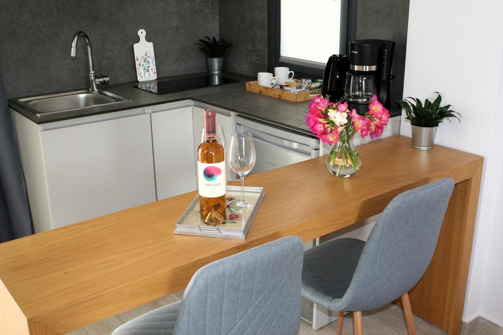 Acra Melia Apartment Palaiontsiflikion Luaran gambar