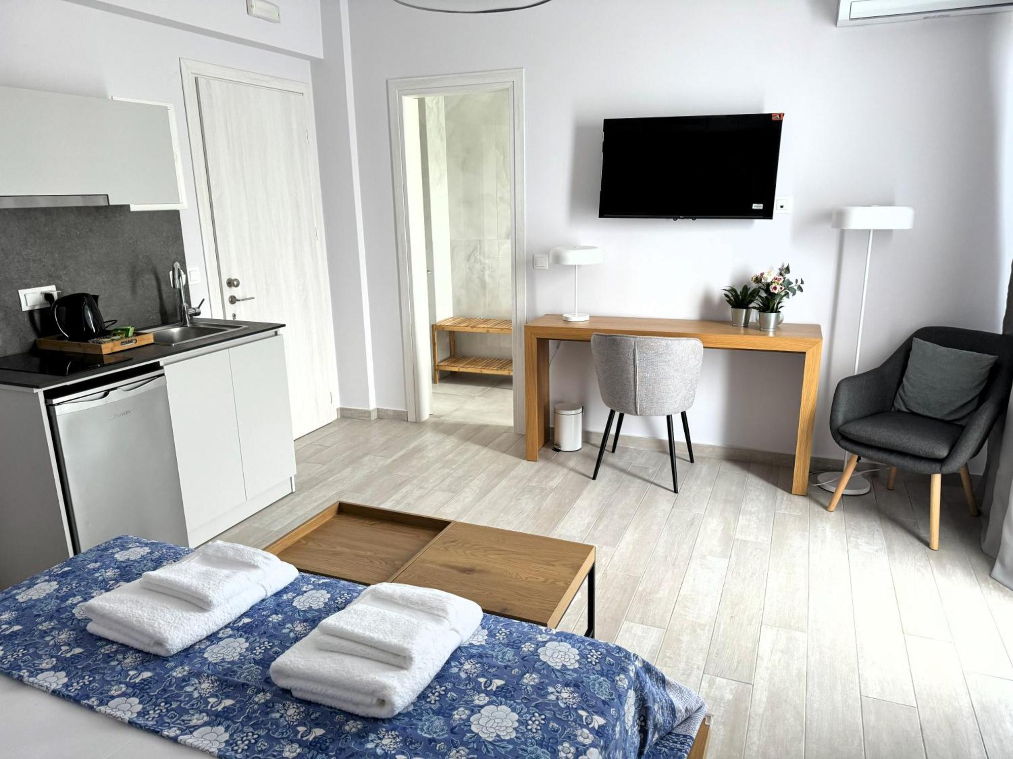 Acra Melia Apartment Palaiontsiflikion Luaran gambar